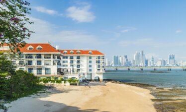 Panamá Entre Playas y Rascacielos